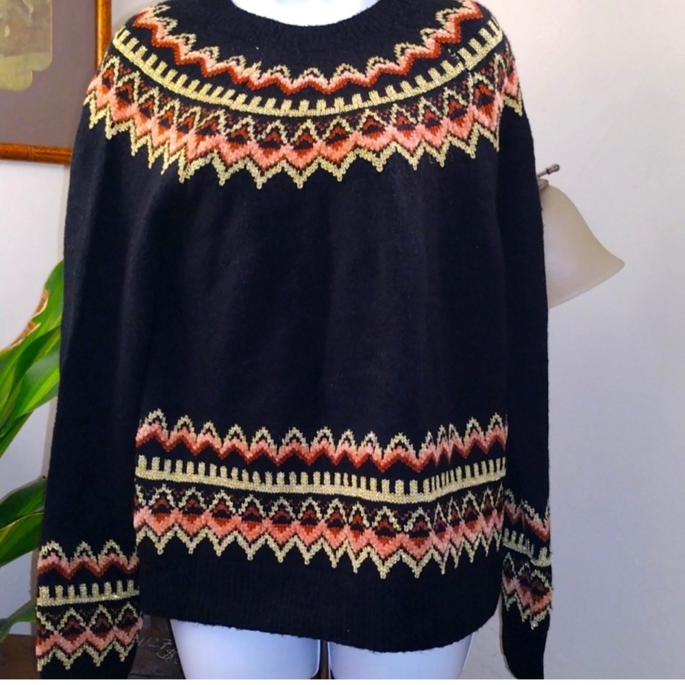 Women’s sweater NWT